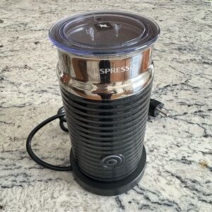 Nespresso Aeroccino 3 Milk Frother, Black, Electric - Never Used!